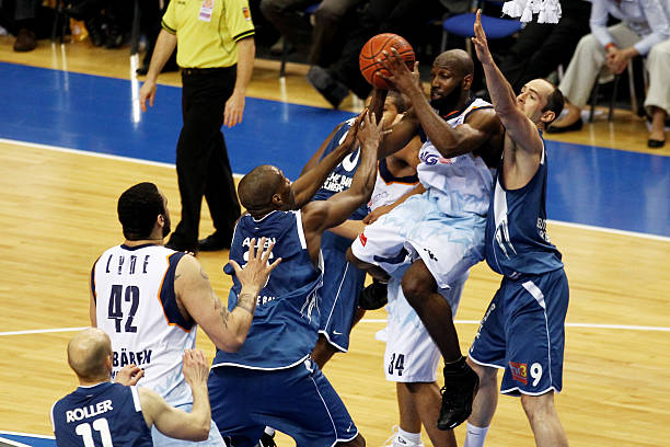 南洋杯的举 南洋杯的举