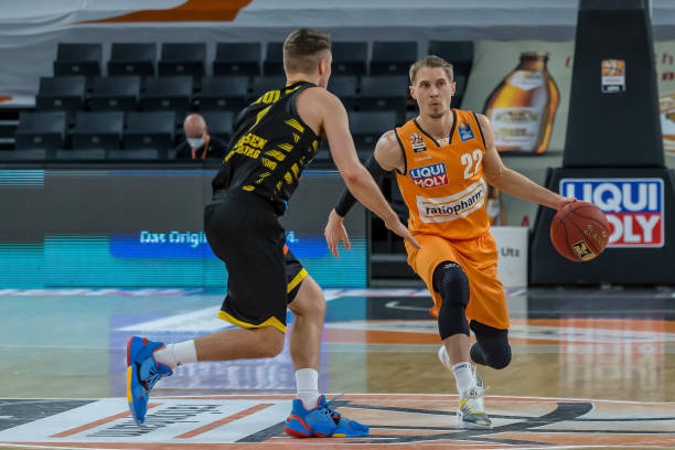 效力的外援 效力的外援