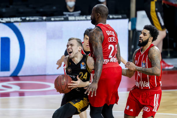 除此之外 除此之外